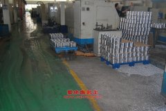 冰熊BXL5152XXY2廂式運(yùn)輸車用的慶鈴6HK1-TC發(fā)動(dòng)機(jī)的配件及大修