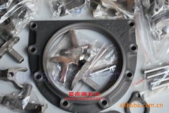 云河集團(tuán)CYH5241XXYAX33廂式運輸車用的康明斯ISDe270 30發(fā)動機(jī)的大修及配件