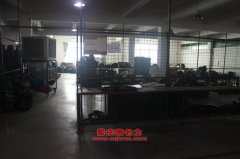 兆鑫CHQ5310CCY倉(cāng)柵式運(yùn)輸車用的一汽BF6M1013-26E3發(fā)動(dòng)機(jī)的修理及配件