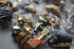 萬榮CWR5314XXYUM406廂式運輸車用的濰柴WD615.50發(fā)動機的配件及維修