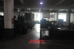 卓里克勞耐SXL5310XXY廂式運輸車用的濰柴WP10.300N發(fā)動機的配件及維修
