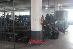 神狐HLQ5256ZLJSX自卸式垃圾車(chē)用的濰柴WP10.300E40發(fā)動(dòng)機(jī)的配件及維修