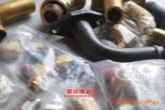 宏圖HT5251ZFL粉粒物料自卸車(chē)用的濰柴WD615.50發(fā)動(dòng)機(jī)的保養(yǎng)及配件